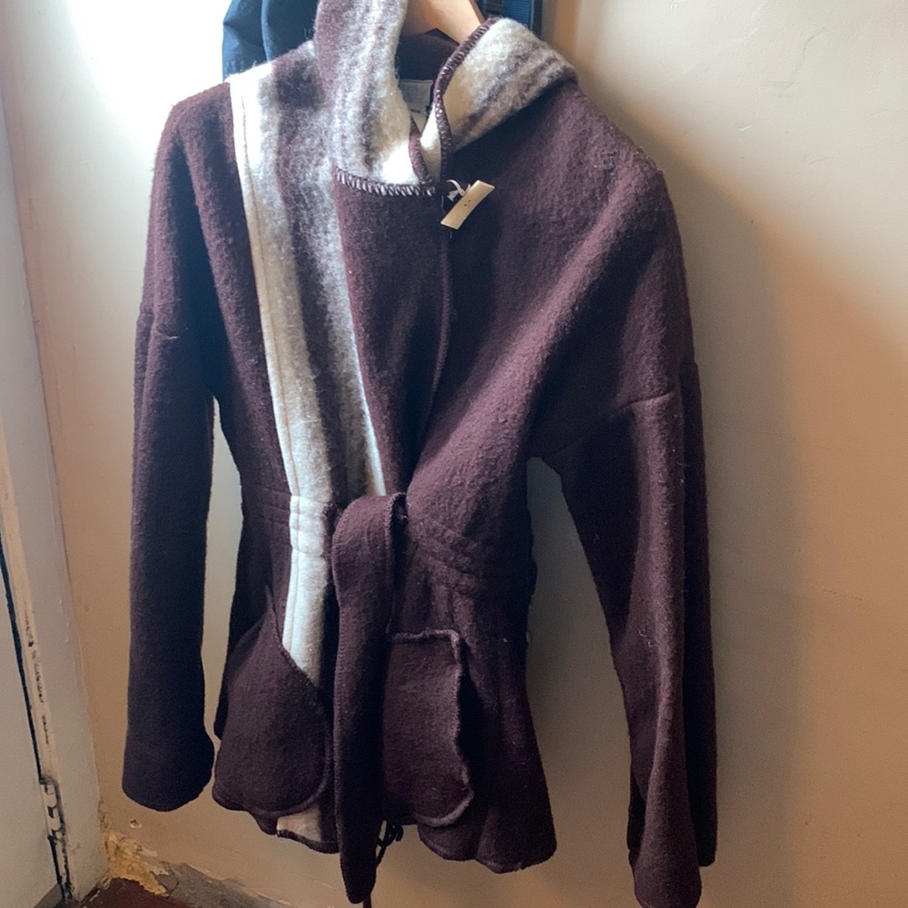 Reynolds’s size medium jacket sweater, wool,